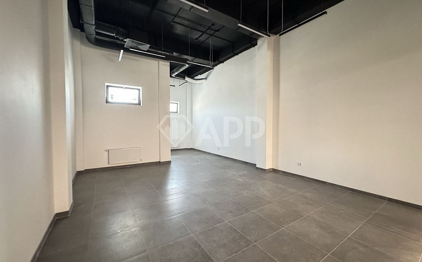Сдаю помещение в  торговом центре, 68 м² фото