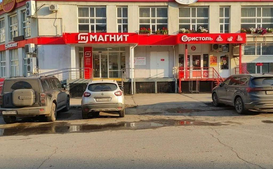 Клуб, кафе, кальянная в центре Заводского района, 380 м. фото