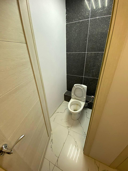 Офисы на первой линии у остановки 59.1 м² фото