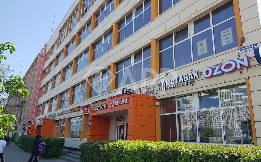 Офис в ТЦ 40м2 фото