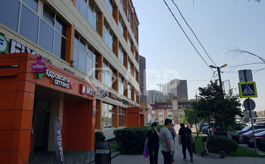 Офис в ТЦ 40м2 фото