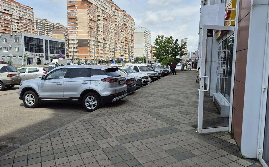 Сдаю с ремонтом трафик 142 м² магазин бьюти медицина пекарня фото