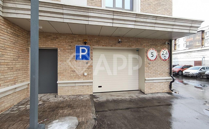 Сдаю 320м² в центре! фото