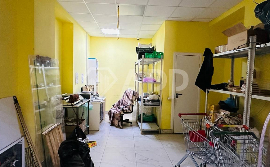 Сдаю 30м² с отдельным входом, рядом с продуктовым магазином фото