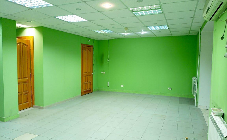 Торговое помещение на трафике 86,5 м2 фото