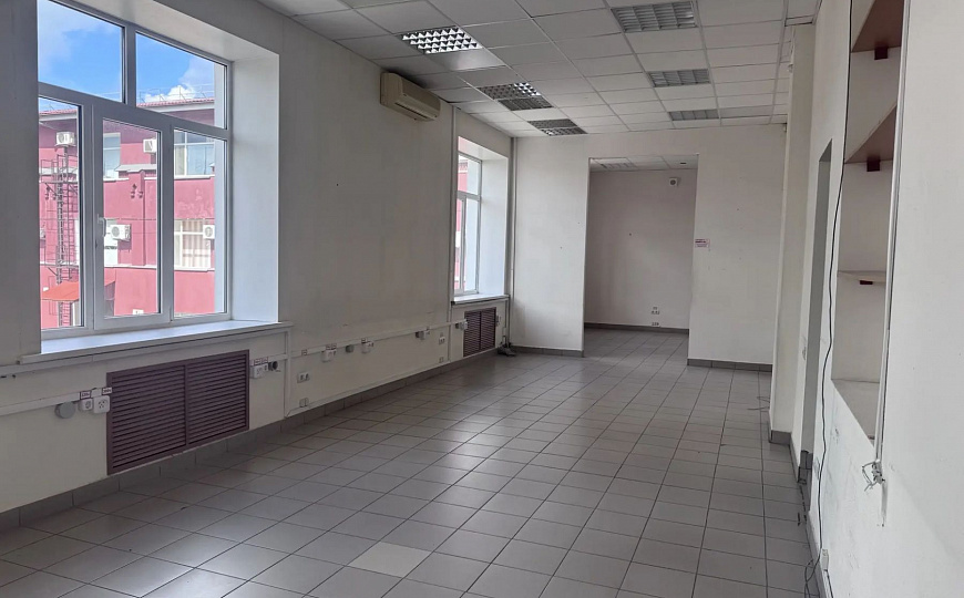  офисное помещение, 82 м² фото