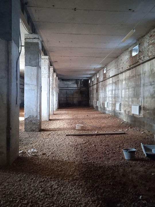 Продаю помещение свободного назначения 2 100 м² фото