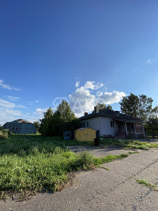 Здание 434 м2, Земля 25  сот. с юр.лицом фото