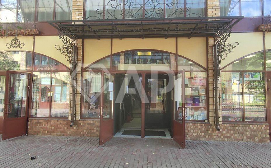 Сдам торговое помещение, 22,5 м² фото