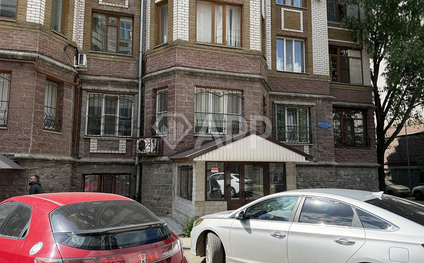Сдам офисное помещение 124м² в густонаселенном районе фото