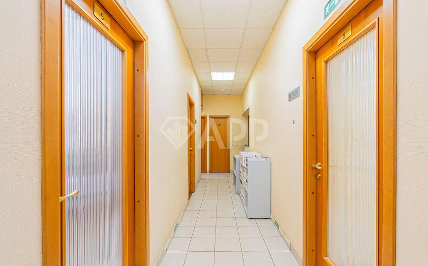 Продам помещение c хорошим ремонтом площадью 407 м² фото