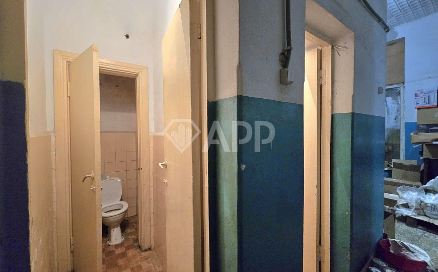 Продам торговое помещение, 594 м² фото