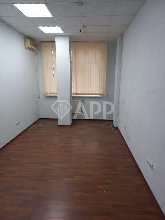 Продам бизнес-центр/офисный центр, 2 000 м² фото