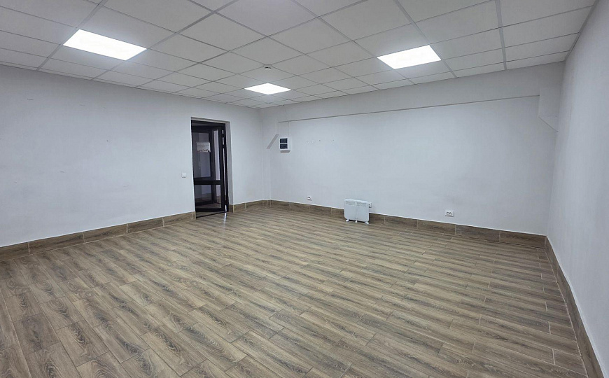 Сдам блок офисных помещений 185 м² фото