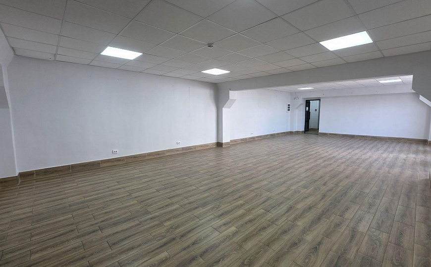 Сдам блок офисных помещений 185 м² фото