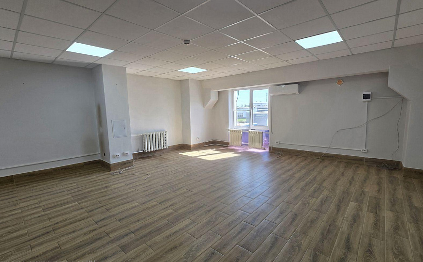 Сдам блок офисных помещений 185 м² фото