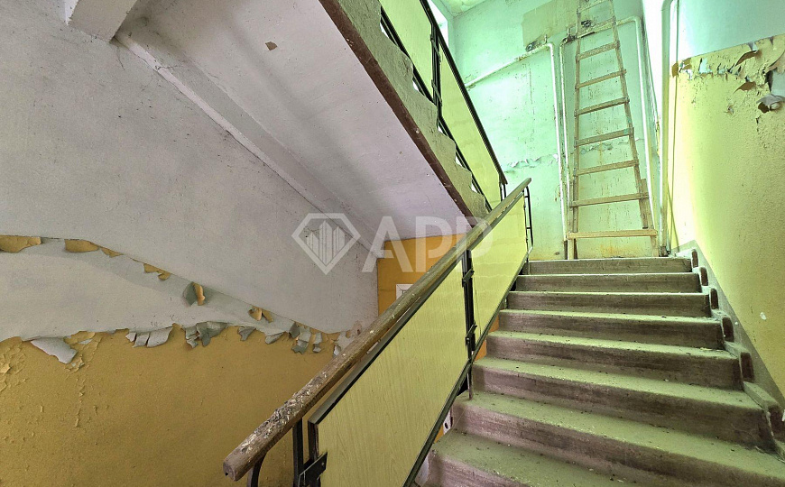 Продам отдельно стоящее здание с земельным участком, 1 462 м² фото