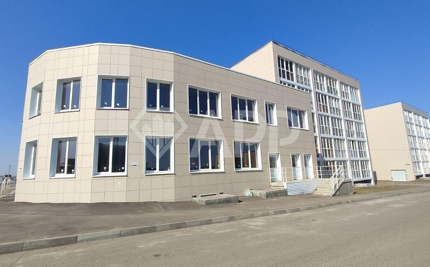 Здание на первой линии 1101м² фото