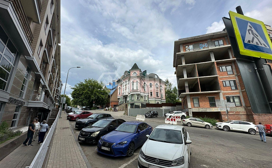 Помещение свободного назначения в центре Казани фото