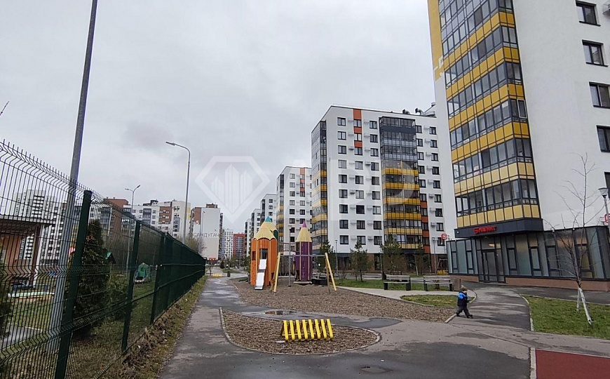 245 м2 с ремонтом, арендатором фото