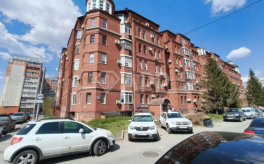 87 м²с ремонтом, метро, центр города фото