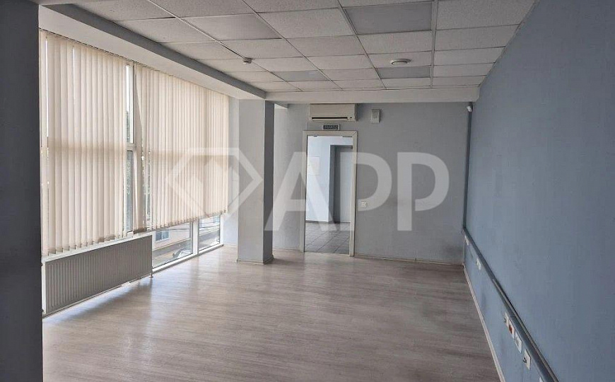Сдам офисное помещение, 600 м² фото