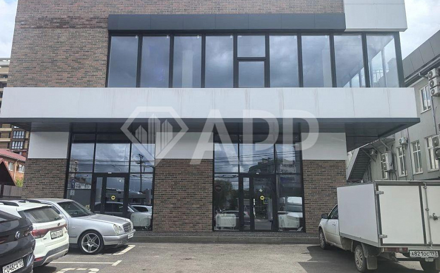 Сдаю здание медицина магазин от 550 до 1283.8 м² фото