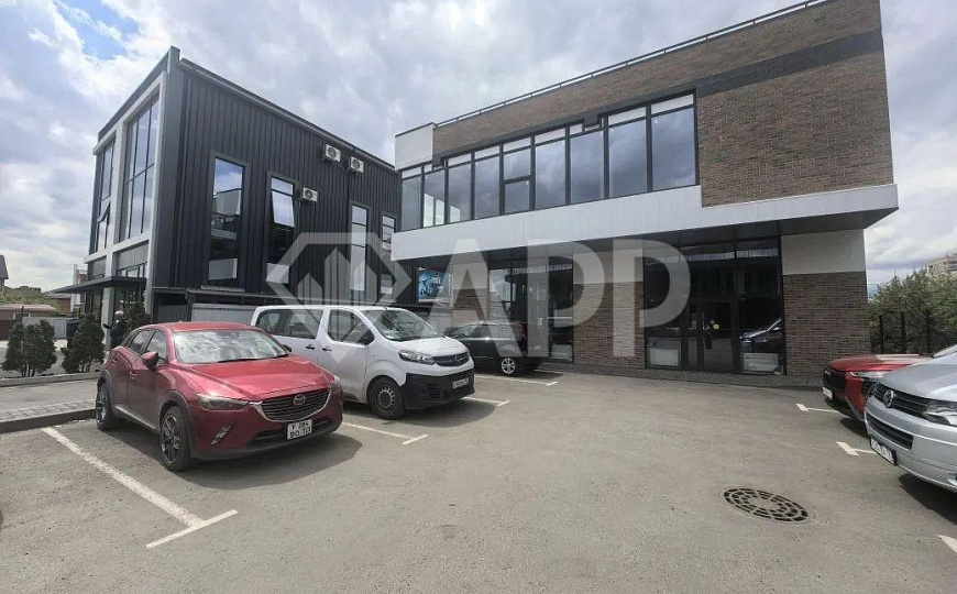 Сдаю здание медицина магазин от 550 до 1283.8 м² фото