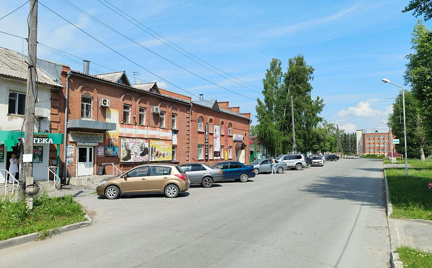 Здание 2 этажа, 280 м2 в центре Колпашево фото
