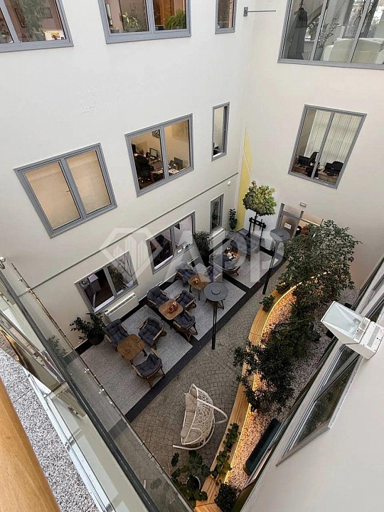Сдам офисное помещение, 900 м² фото