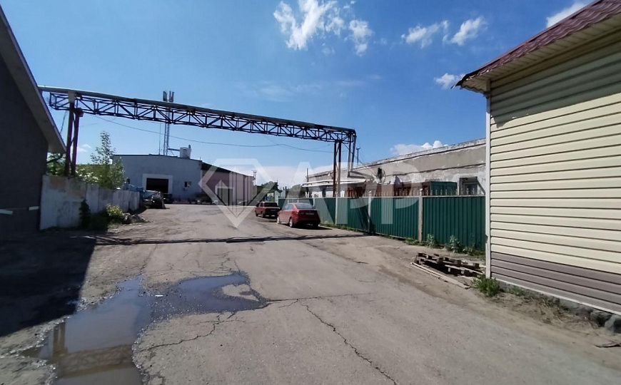 Сдаю утепленное складское помещение 150 м² с прилегающей территорией фото