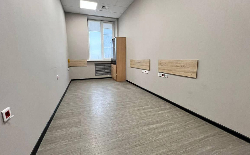 С НДС/Офисный этаж/Кабинетная система/Ремонт фото