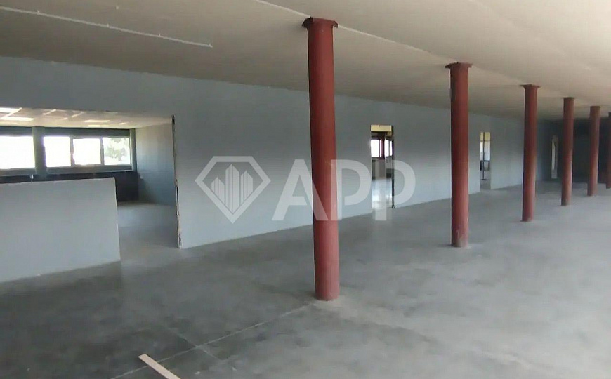 Сдам отдельно стоящее здание, 2 500 м² фото