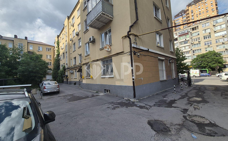 Помещение 40 м², трафик, центр фото