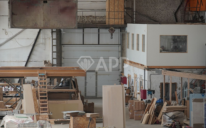 Аренда производственного помещения (1542 м²) с Ж/Д веткой фото