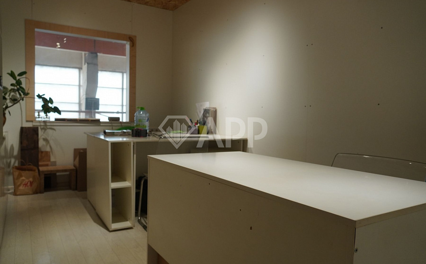 Аренда производственного помещения (1542 м²) с Ж/Д веткой фото