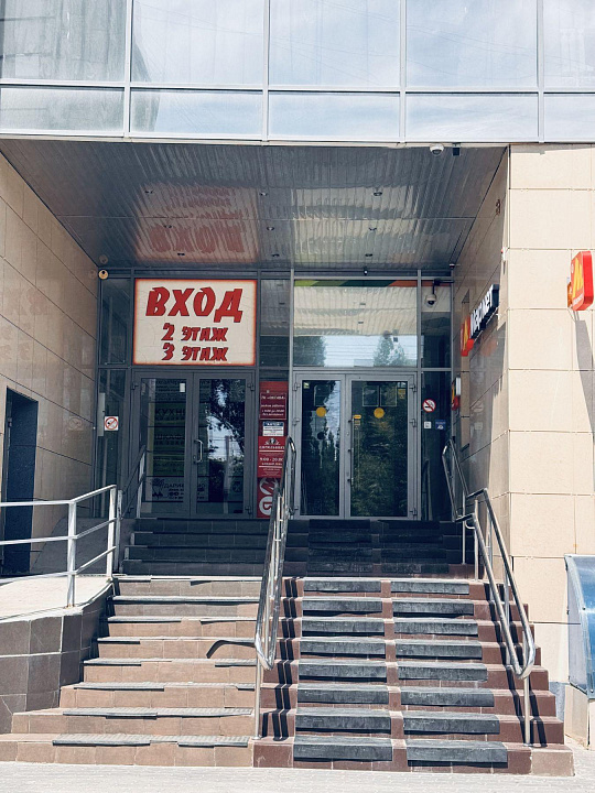 Помещение в ТЦ Октава, 203 м² фото