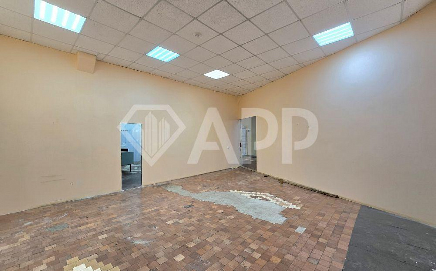 Сдам торговый центр, 819 м² фото