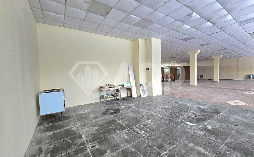 Сдам торговый центр, 819 м² фото