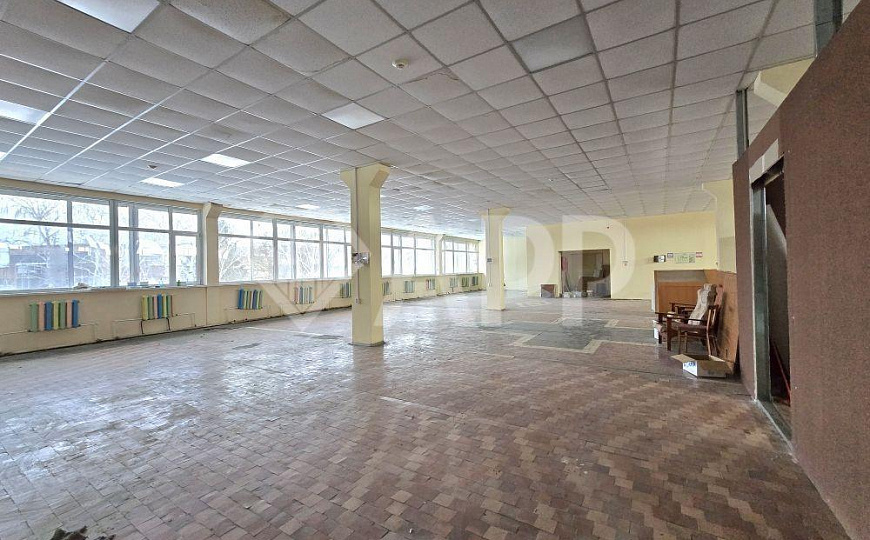 Сдам торговый центр, 819 м² фото