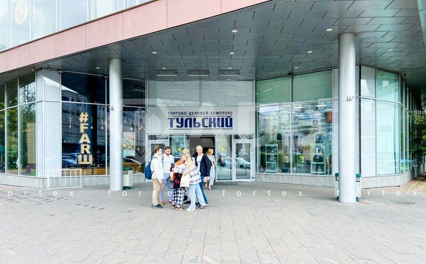 Сдам помещение в торговом центре, 100 м² рядом с метро!  фото