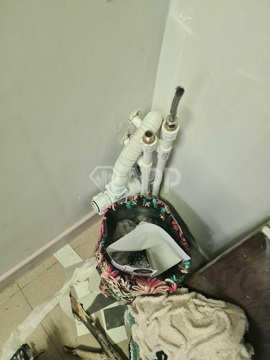 Сдам помещение в торговом центре, 100 м² рядом с метро!  фото