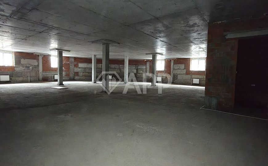1 линия возле авт.остановки 405м² фото