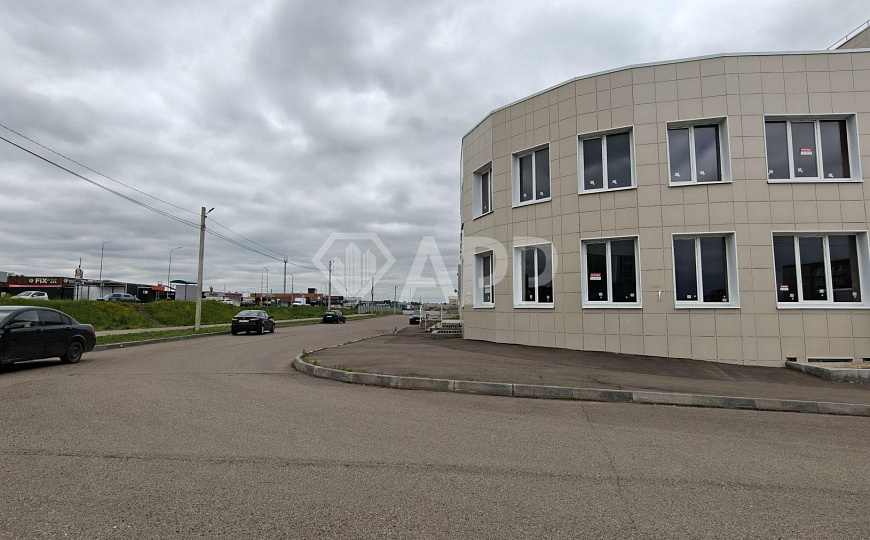 1 линия возле авт.остановки 405м² фото