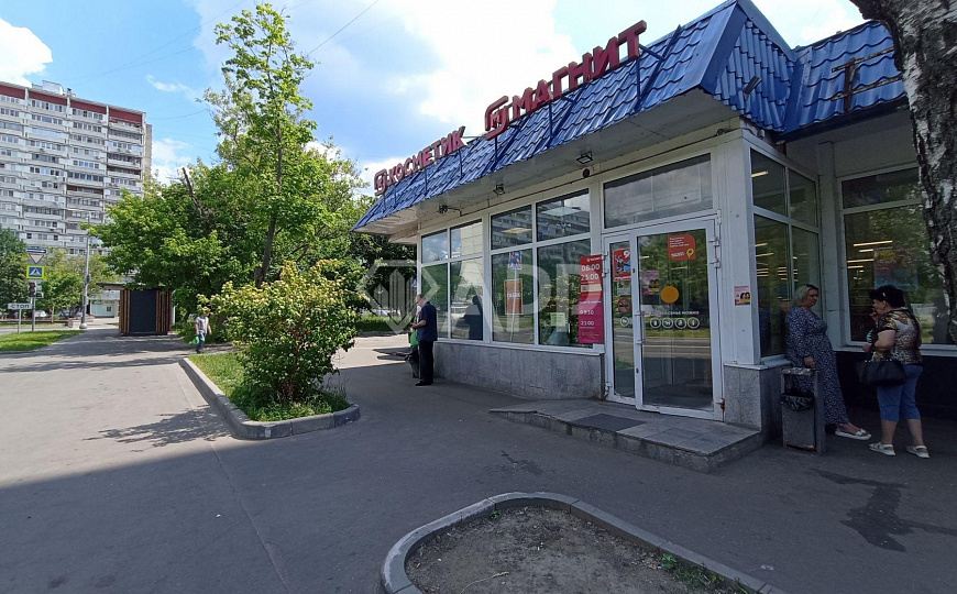 Сдам торговое помещение, 15,8 м² фото