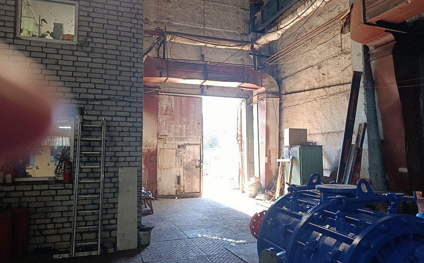 Сдам производственное помещение, 1 588 м² фото