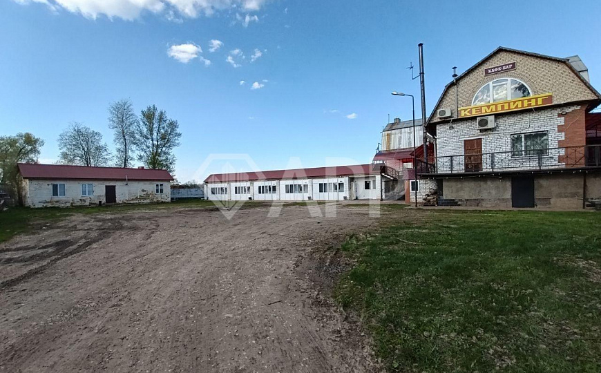 Продам отдельностоящее здание 2500 кВм на первой линии фото