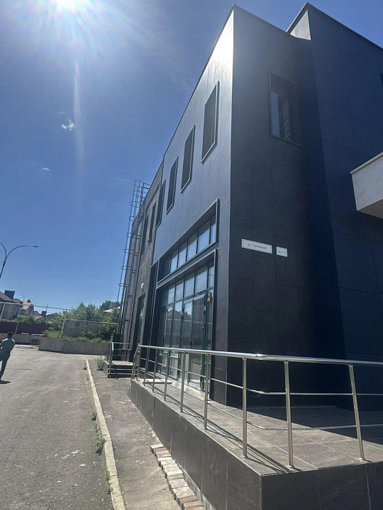  Отдельно стоящее здание, 1 577 м² фото