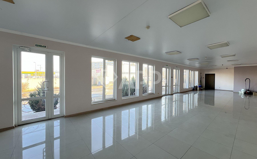 Сдаю складское помещение, 1000м² на 1 линии фото