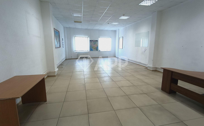 Сдаю офис с ремонтом 82 м² центр вблизи морского торгового порта фото